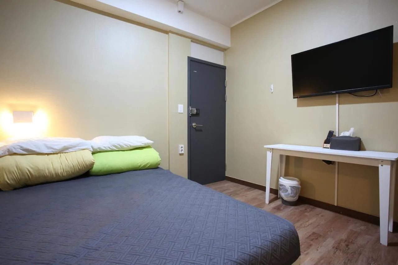 Sky Island Guesthouse Busan Gæstehus